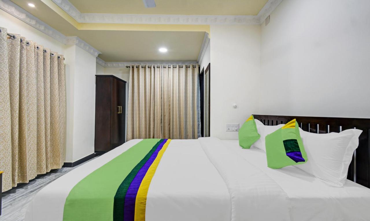 Treebo Jheel Mahal Hotel อุเดเปอร์ ภายนอก รูปภาพ